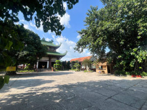 境内の写真。ベトナム・ホーチミンのクチの歴史ある寺院を紹介。