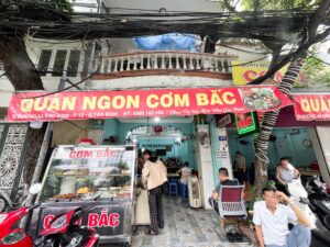 ベトナム料理レストランの写真。ベトナム・ホーチミンでハノイ料理を食べてクメール寺に行くコラム。