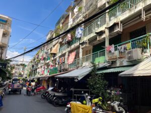 お店が並んだ写真。ベトナム・ホーチミンの穴場の観光スポットを紹介。