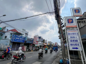 通りの写真。ベトナム・ホーチミンのローカル市場を散歩。