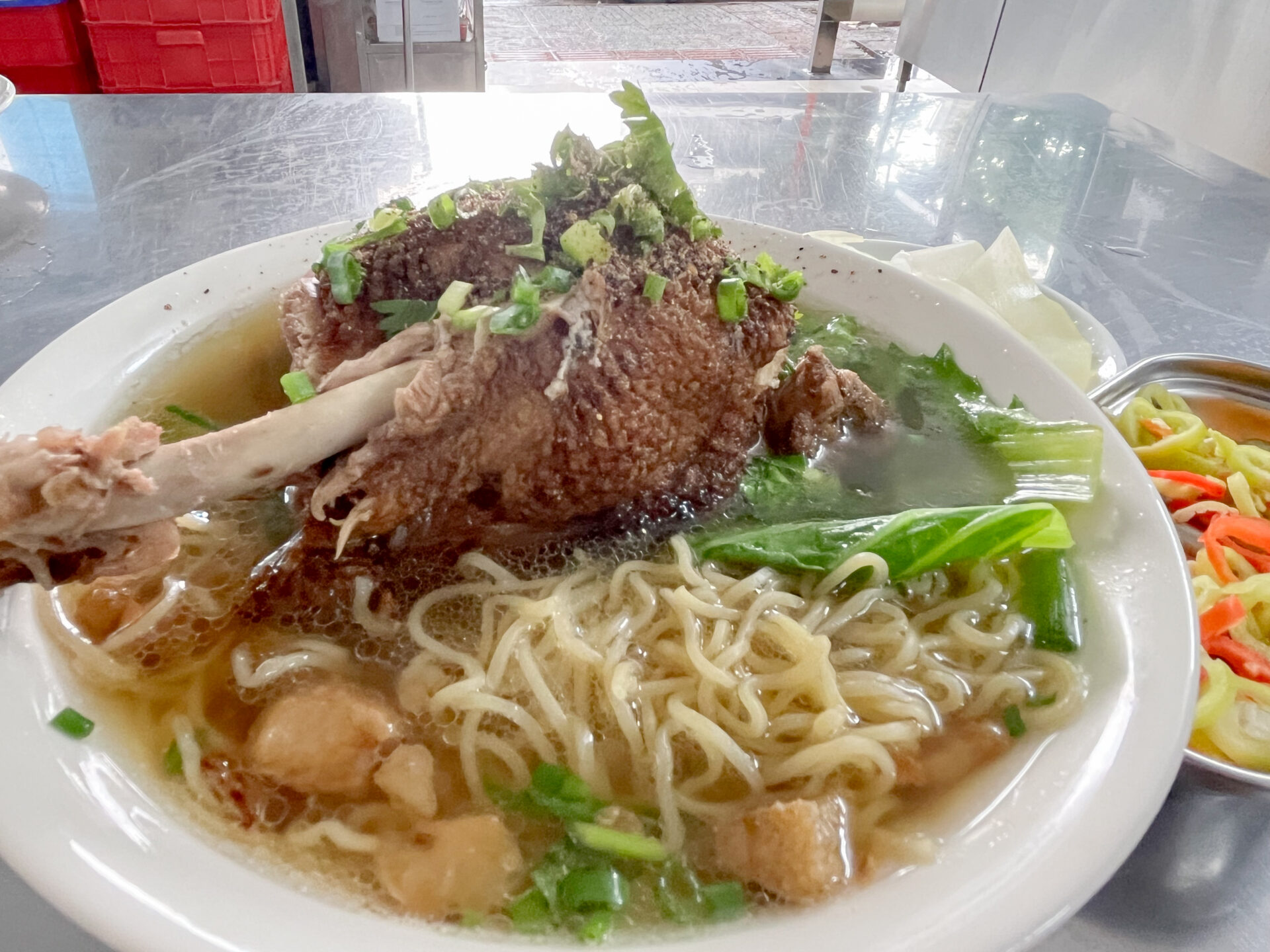  #122 ベトナム、ここが好き。 〜ホーチミン ホックモン いつもと違う麺料理と寺院散歩〜